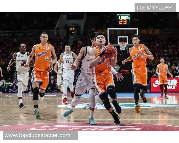 广厦与上海激战全场精彩回放尽在其中感受篮球魅力与激情对决